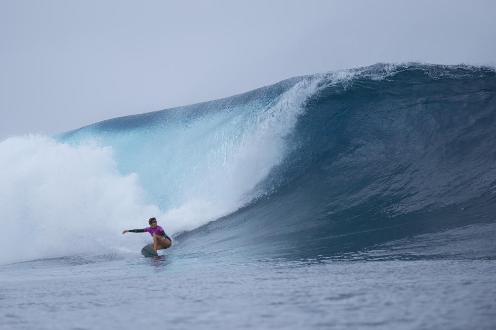 Sally Fitzgibbons carved up Cloudbreak in the Final at the Fiji Women's Pro.-WSL/Kirstin